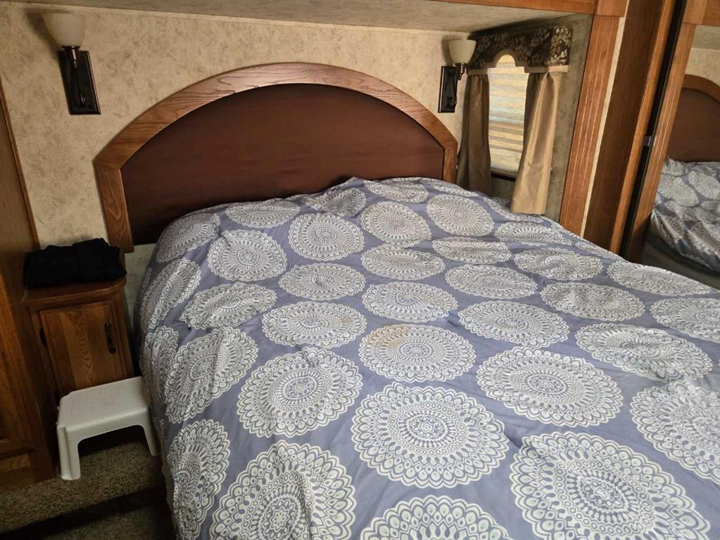 74 Carefree Resort, Rural Red Deer County, Alberta, T4G 0K6 (105361057)