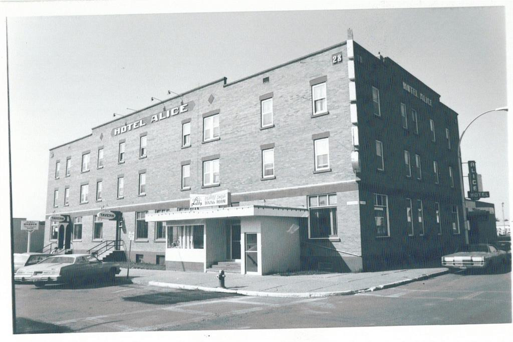 5078 50 Street, Camrose, Alberta, T2V 1R2 (105361398)