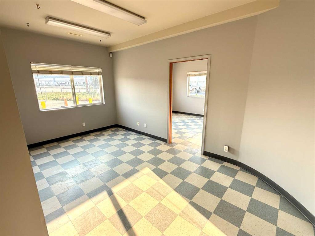 8 Van Der Horn Way, Rural Red Deer County, Alberta, T4S 2M4 (105393519)