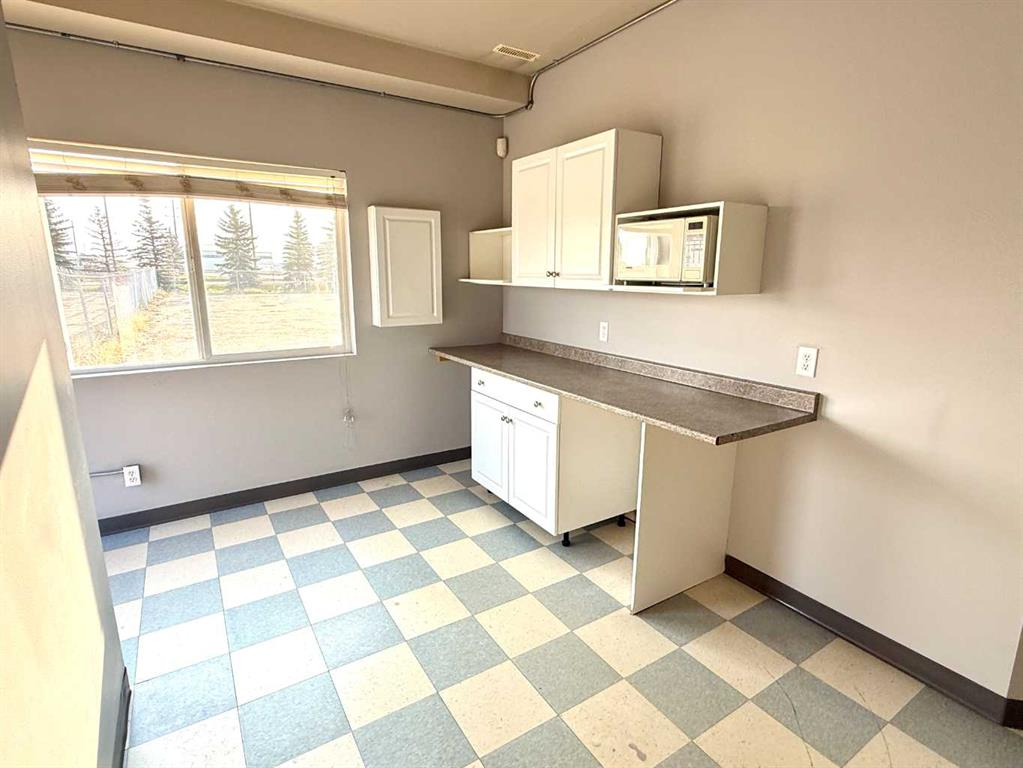 8 Van Der Horn Way, Rural Red Deer County, Alberta, T4S 2M4 (105393519)