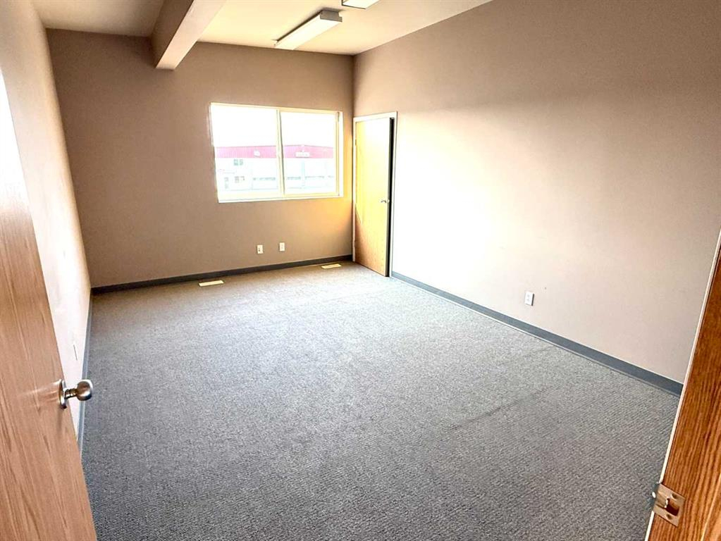 8 Van Der Horn Way, Rural Red Deer County, Alberta, T4S 2M4 (105393519)