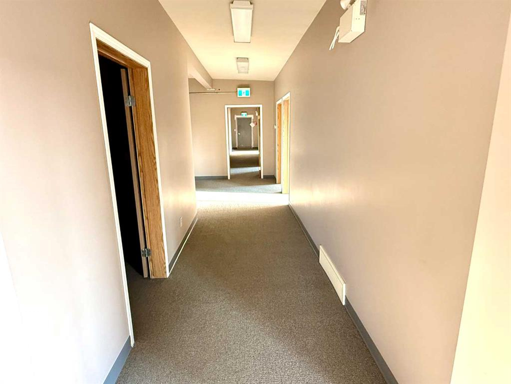 8 Van Der Horn Way, Rural Red Deer County, Alberta, T4S 2M4 (105393519)