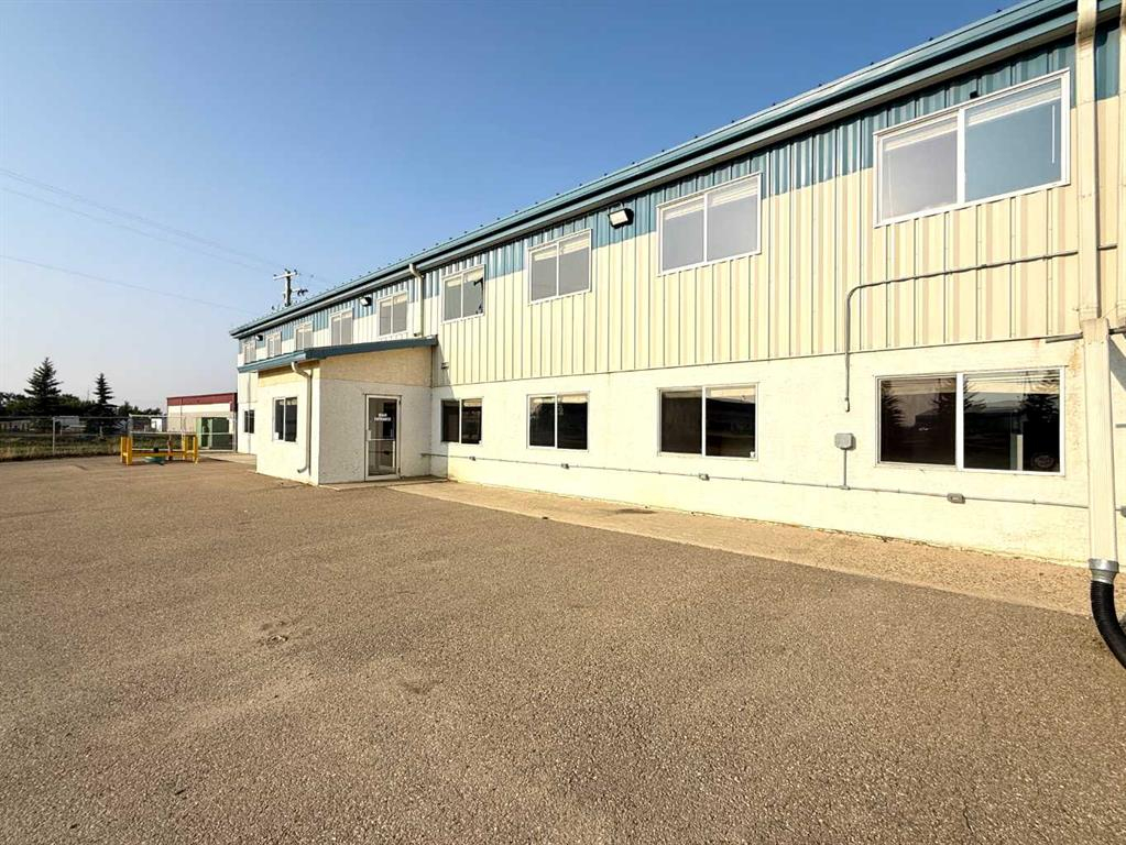 8 Van Der Horn Way, Rural Red Deer County, Alberta, T4S 2M4 (105393519)