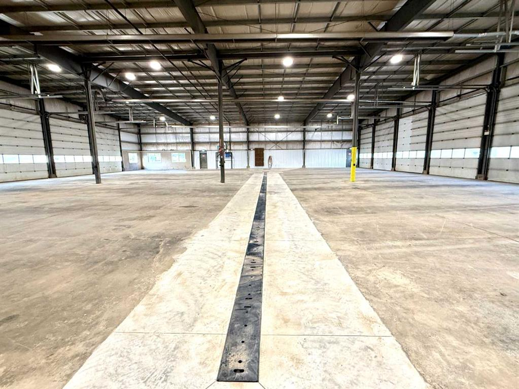 8 Van Der Horn Way, Rural Red Deer County, Alberta, T4S 2M4 (105393519)