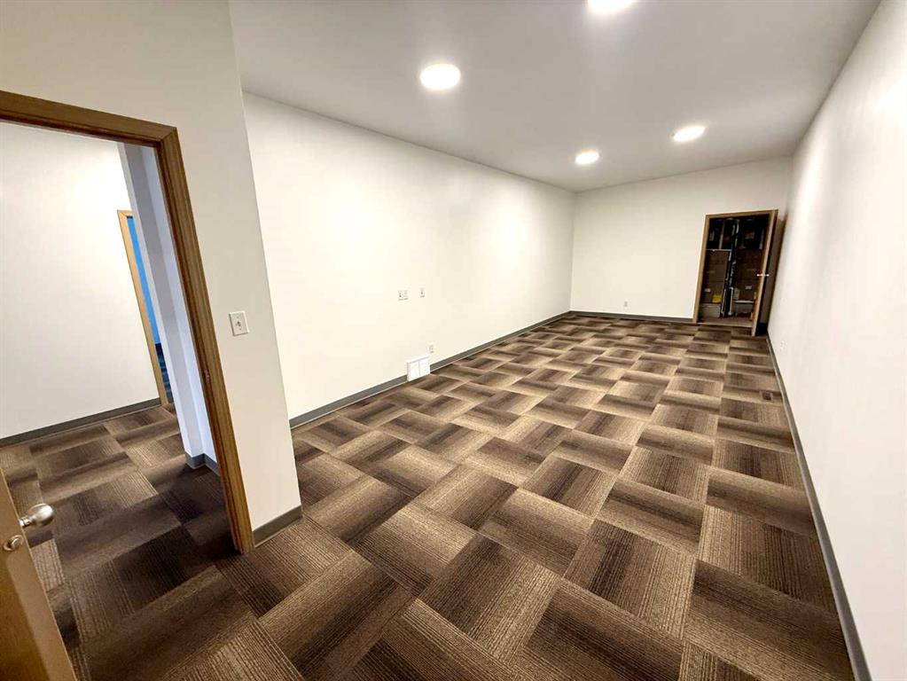 8 Van Der Horn Way, Rural Red Deer County, Alberta, T4S 2M4 (105393519)