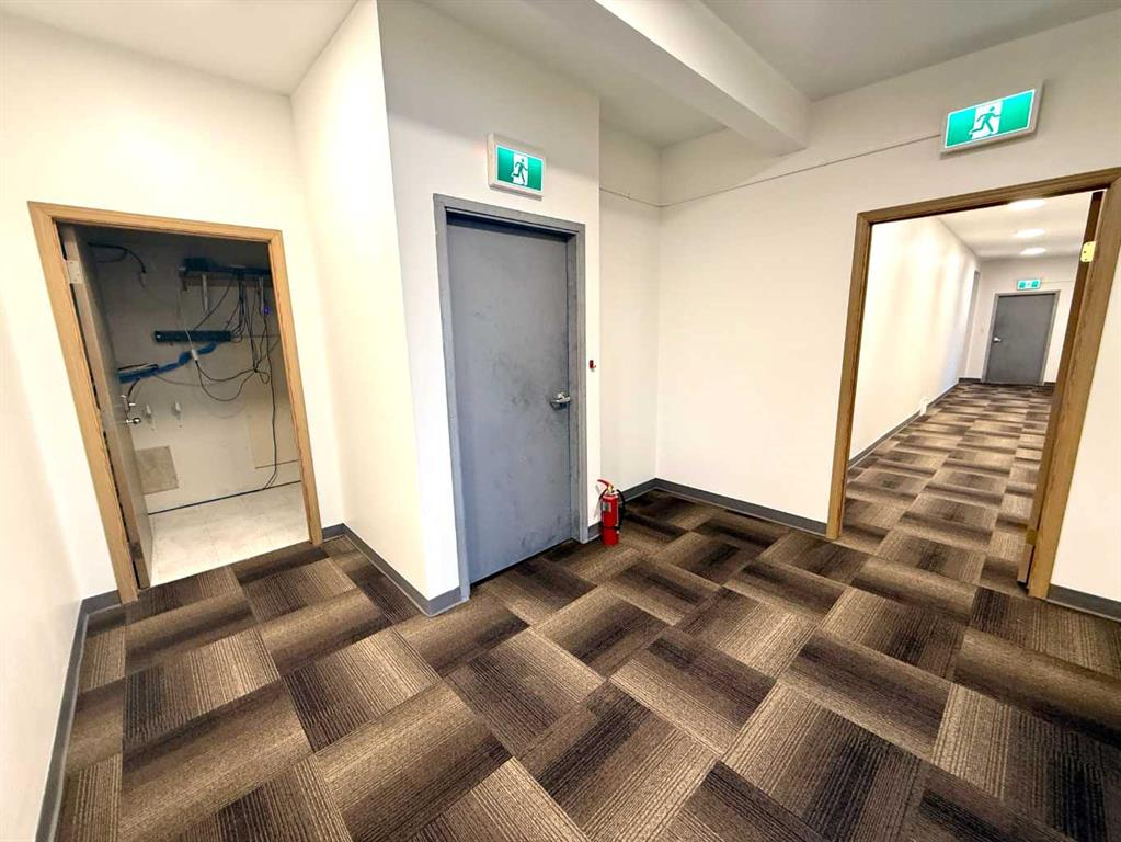 8 Van Der Horn Way, Rural Red Deer County, Alberta, T4S 2M4 (105393519)