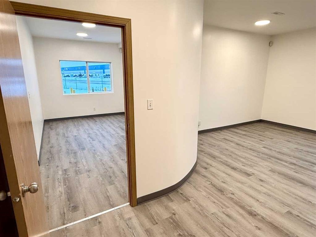 8 Van Der Horn Way, Rural Red Deer County, Alberta, T4S 2M4 (105393519)