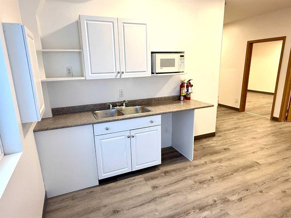 8 Van Der Horn Way, Rural Red Deer County, Alberta, T4S 2M4 (105393519)