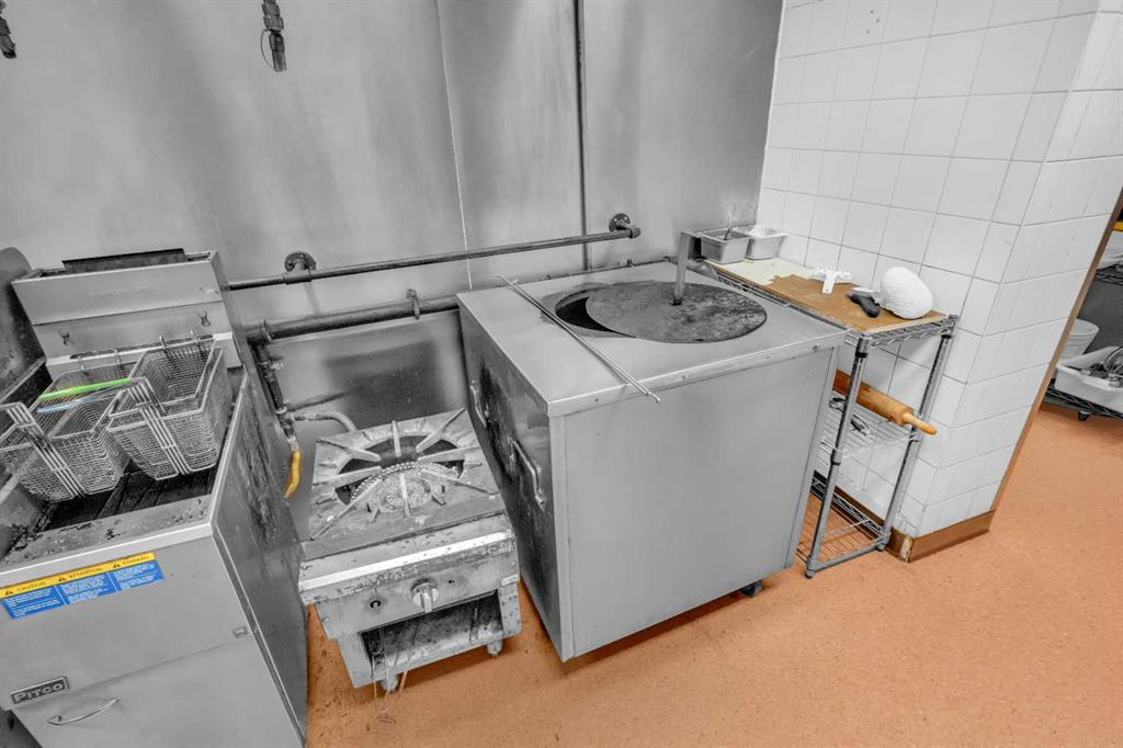 104-4909 49 Street, Red Deer, Alberta, T4B 1V1 (105399482)