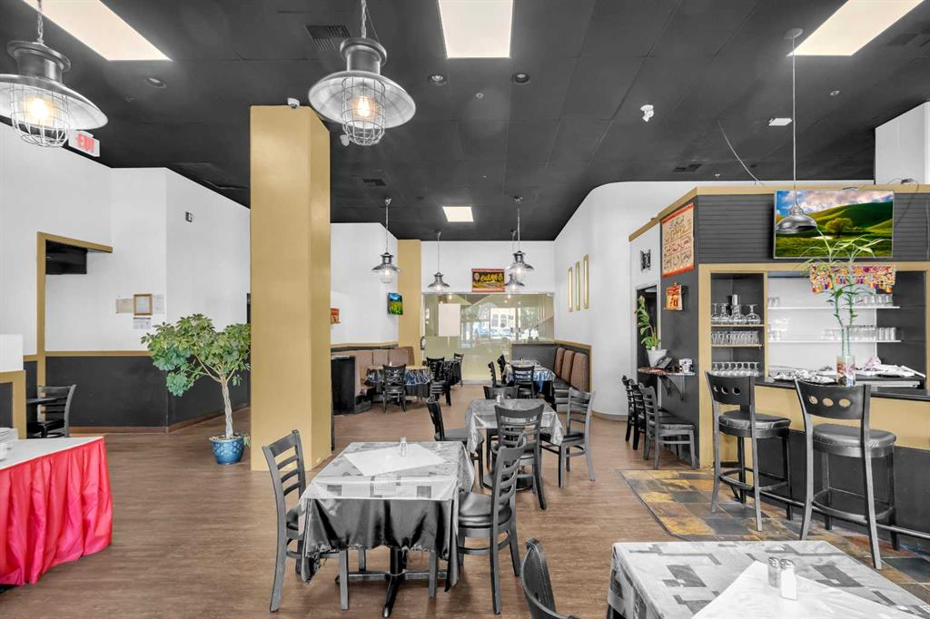 104-4909 49 Street, Red Deer, Alberta, T4B 1V1 (105399482)