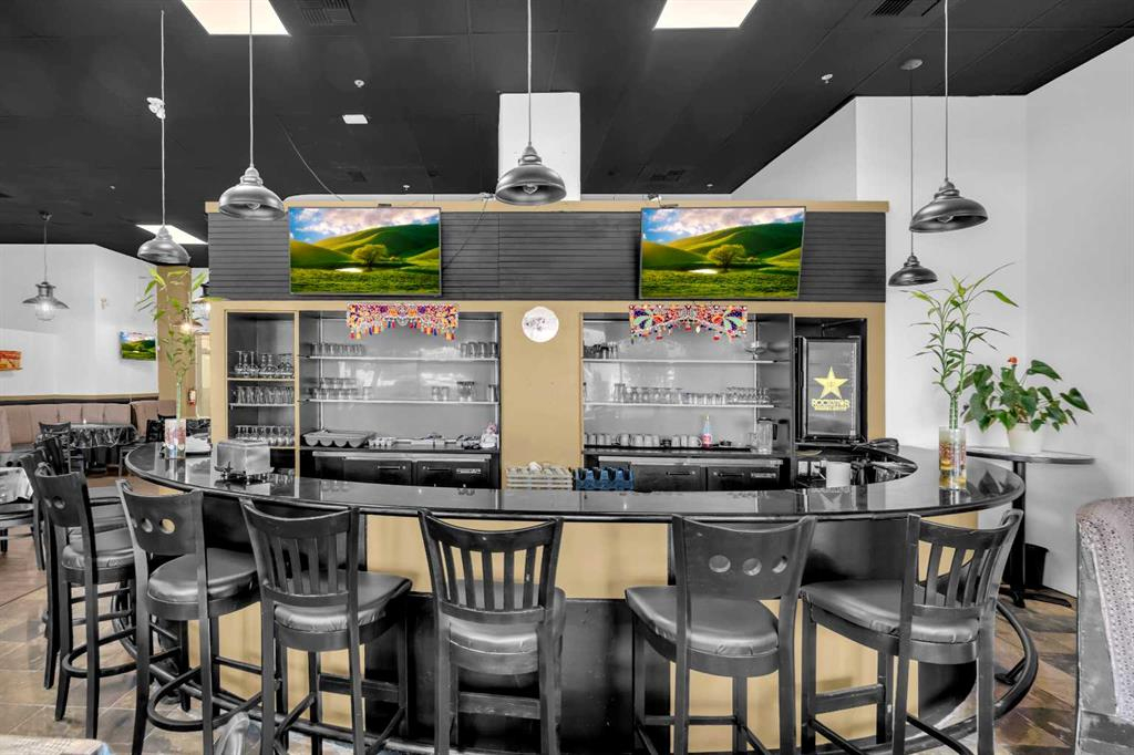 104-4909 49 Street, Red Deer, Alberta, T4B 1V1 (105399482)