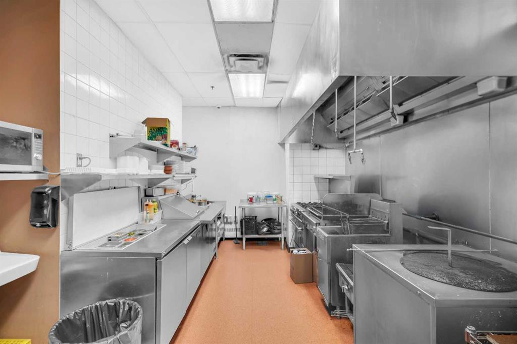 104-4909 49 Street, Red Deer, Alberta, T4B 1V1 (105399482)