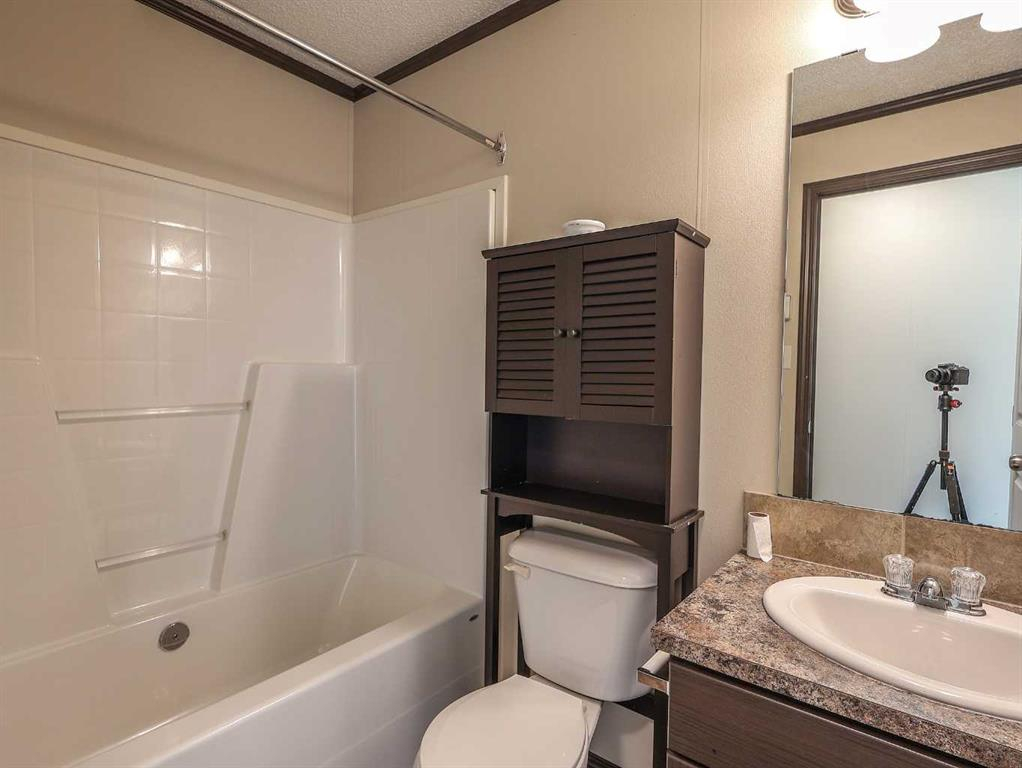 22014 HWY 601, Rural Lacombe County, Alberta, T0C 0B0 (105435159)