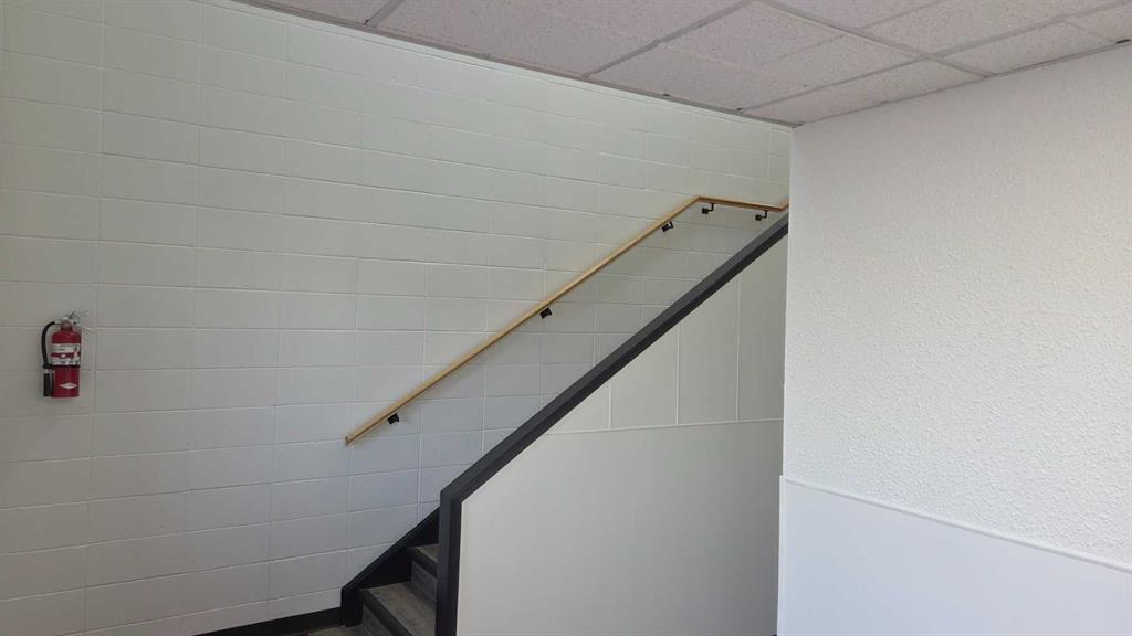 205-7803 50 Avenue, Red Deer, Alberta, T4P 1M8 (105455710)