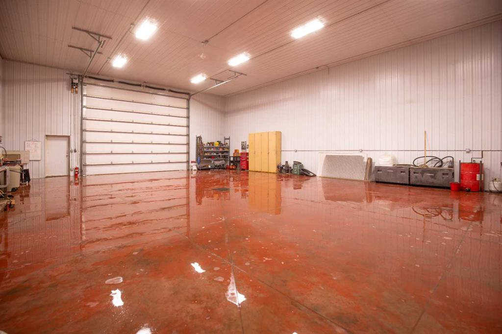 3021 Township Road 400, Rural Lacombe County, Alberta, T0M 0X0 (105506373)