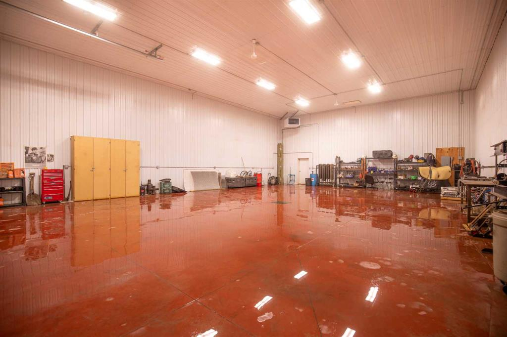 3021 Township Road 400, Rural Lacombe County, Alberta, T0M 0X0 (105506373)