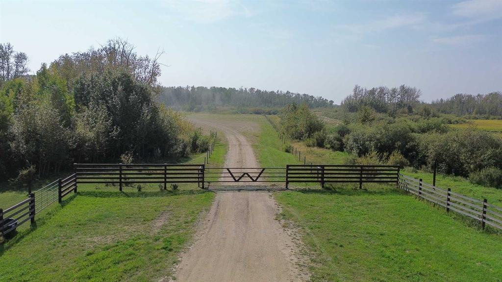 3021 Township Road 400, Rural Lacombe County, Alberta, T0M 0X0 (105506373)