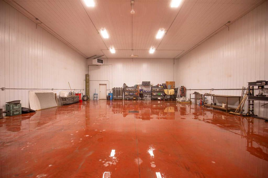 3021 Township Road 400, Rural Lacombe County, Alberta, T0M 0X0 (105506373)