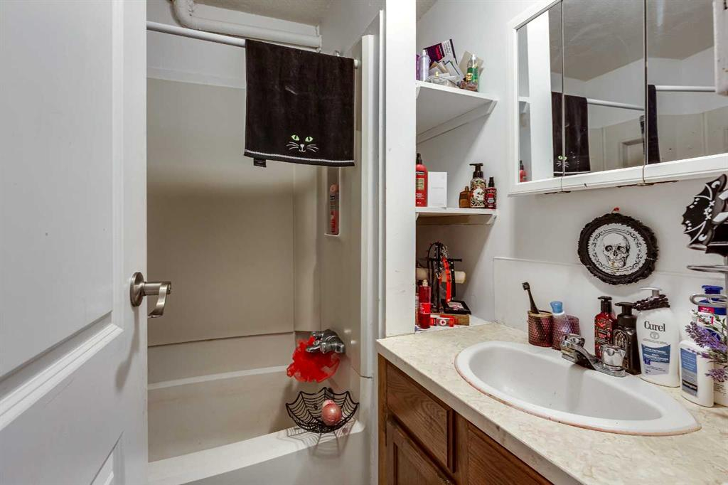 5101 50 Avenue, Red Deer, Alberta, T4N 4B3 (105608949)