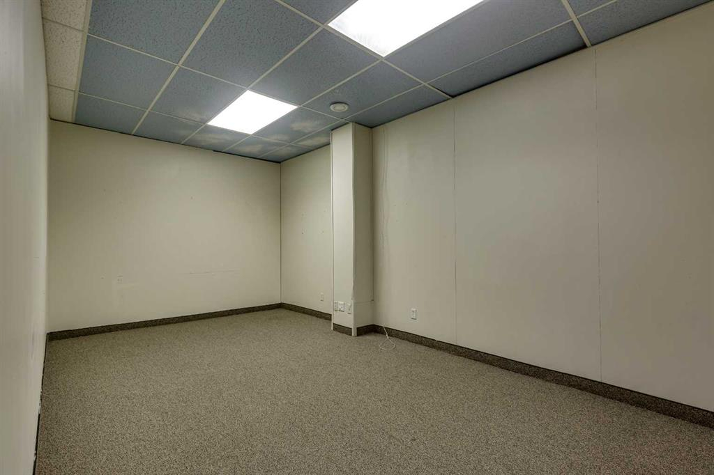 5101 50 Avenue, Red Deer, Alberta, T4N 4B3 (105608949)