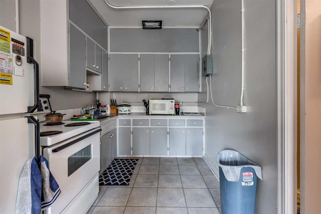 5101 50 Avenue, Red Deer, Alberta, T4N 4B3 (105608949)