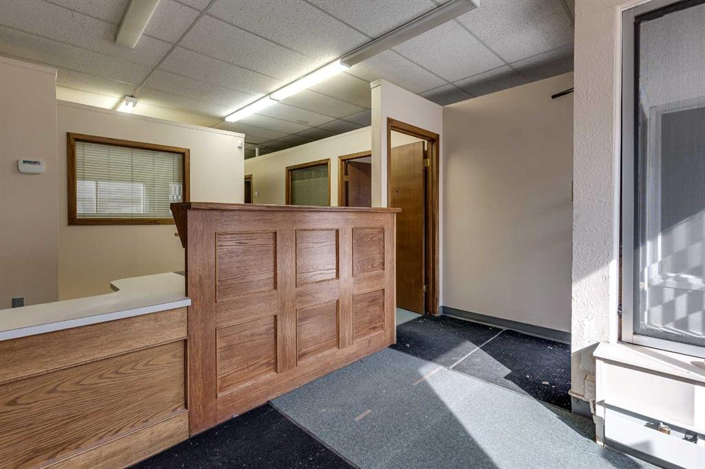 5101 50 Avenue, Red Deer, Alberta, T4N 4B3 (105608949)