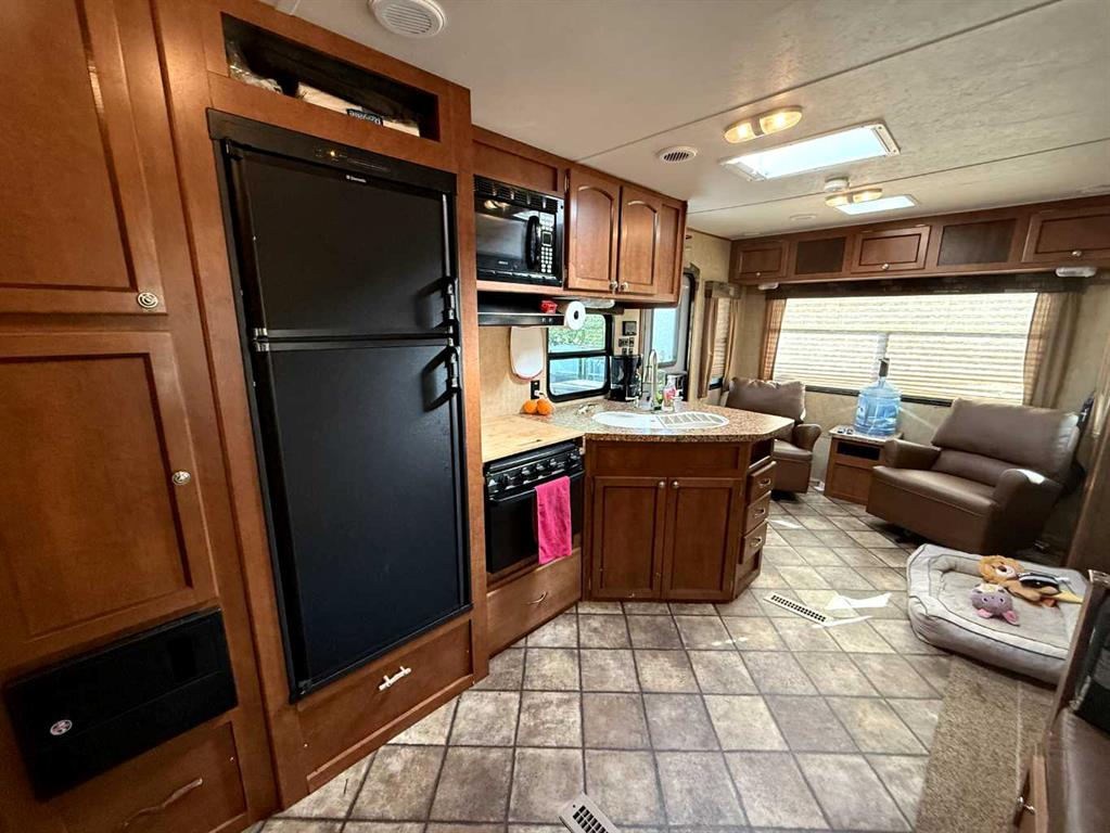 785 Carefree Resort, Rural Red Deer County, Alberta, T4G 0K6 (105655060)