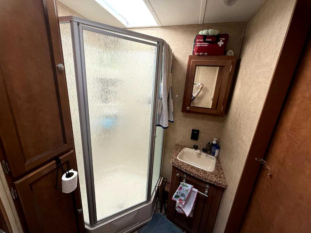 785 Carefree Resort, Rural Red Deer County, Alberta, T4G 0K6 (105655060)