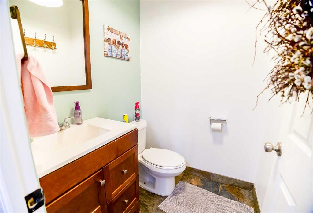 27006 Township Road 405.5 Township, Rural Lacombe County, Alberta, T4L 1X1 (105720633)