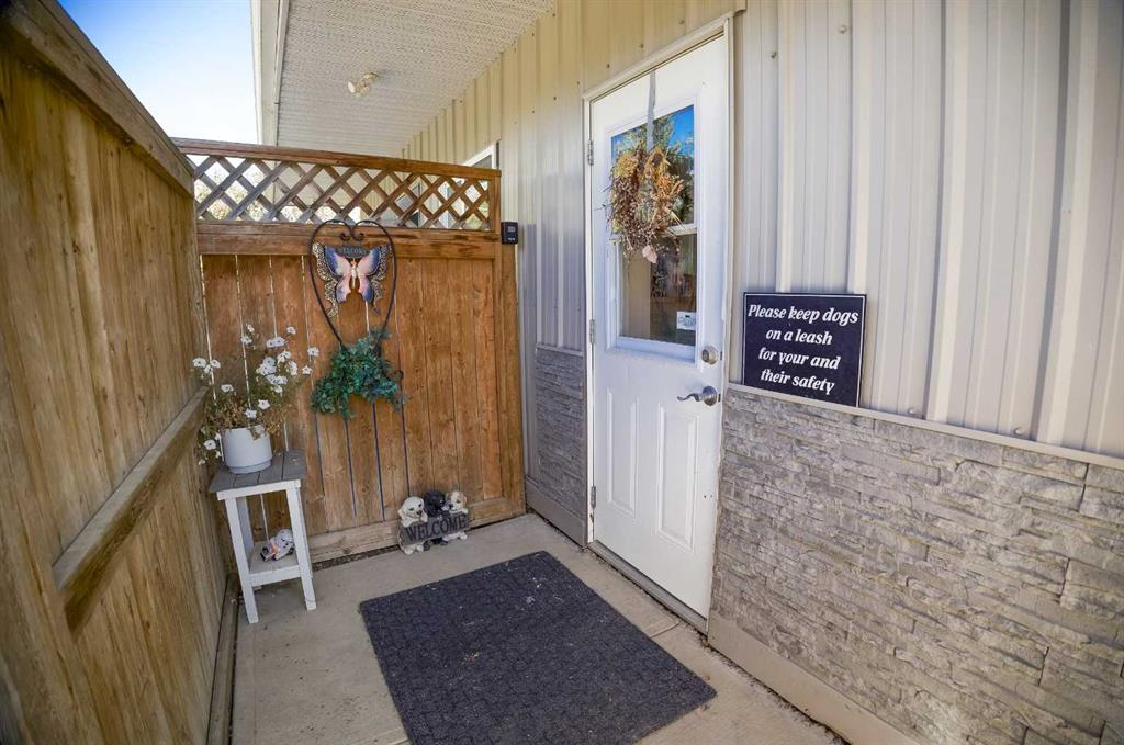 27006 Township Road 405.5 Township, Rural Lacombe County, Alberta, T4L 1X1 (105720633)