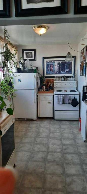 4939 50 Street, Innisfail, Alberta, T4G1S9 (105828002)