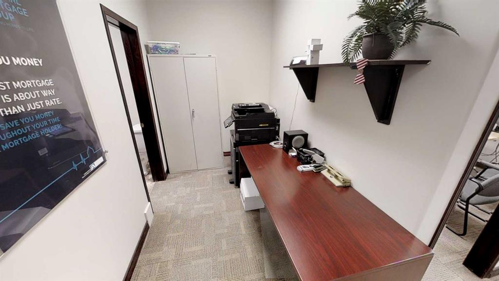 102-5229 50 Avenue, Red Deer, Alberta, T4N4B4 (105889887)