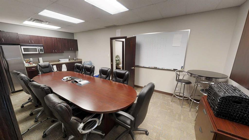 102-5229 50 Avenue, Red Deer, Alberta, T4N4B4 (105889887)