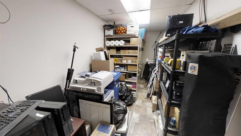 102-5229 50 Avenue, Red Deer, Alberta, T4N4B4 (105889887)