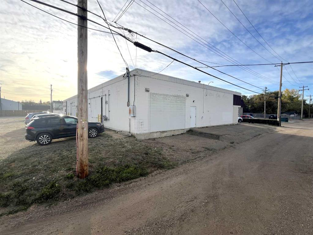 4704 49 Avenue, Camrose, Alberta, T4V 3K9 (105925581)