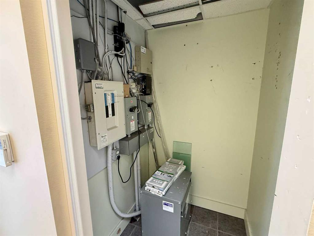 A105-5212 48 Street, Red Deer, Alberta, T4N 7C3 (105975960)