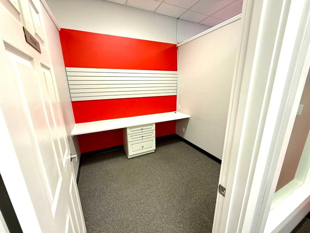 A105-5212 48 Street, Red Deer, Alberta, T4N 7C3 (105975960)