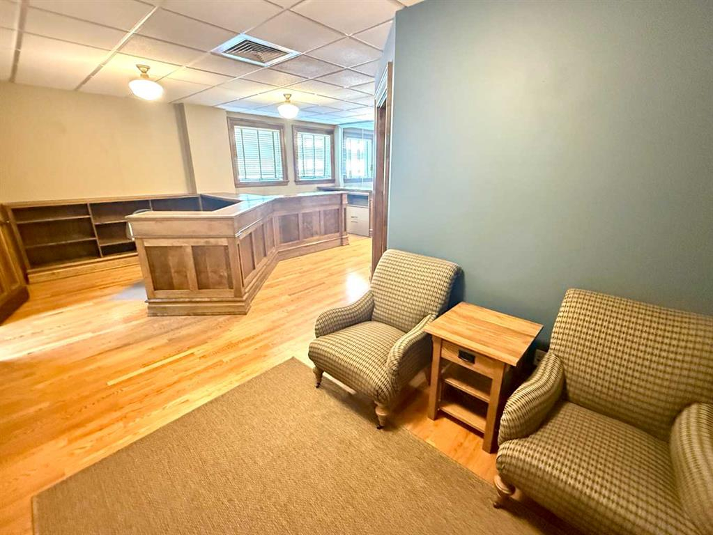 107 & 108-4836 50 Street, Red Deer, Alberta, T4N1X4 (106052944)