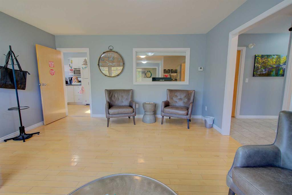 4610 48 Avenue, Red Deer, Alberta, T4N 3S9 (106208705)