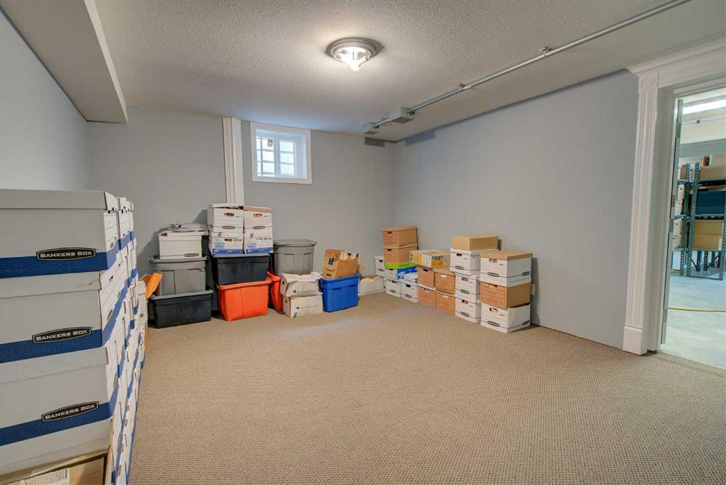 4610 48 Avenue, Red Deer, Alberta, T4N 3S9 (106208705)