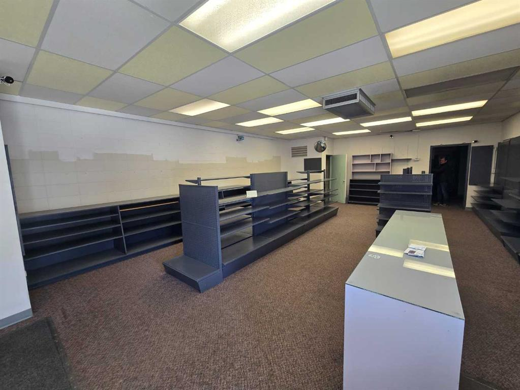 4709 49 Avenue, Red Deer, Alberta, T4N 3W9 (106239805)