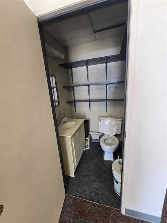 4709 49 Avenue, Red Deer, Alberta, T4N 3W9 (106239805)