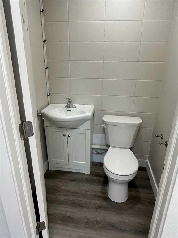 4709 49 Avenue, Red Deer, Alberta, T4N 3W9 (106239805)