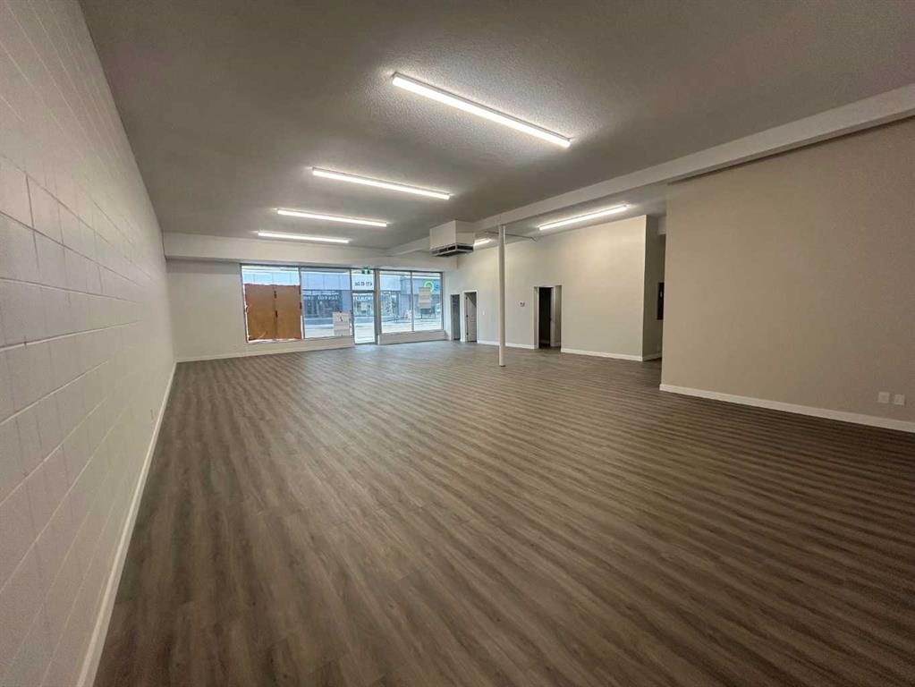 4711 49 Avenue, Red Deer, Alberta, T4N 3W9 (106239861)