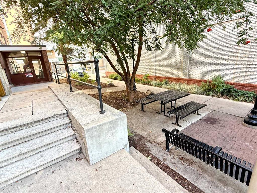 107 & 108-4836 50 Street, Red Deer, Alberta, T4N1X4 (106285229)