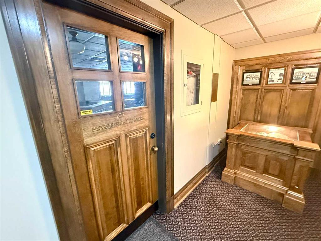 107 & 108-4836 50 Street, Red Deer, Alberta, T4N1X4 (106285229)