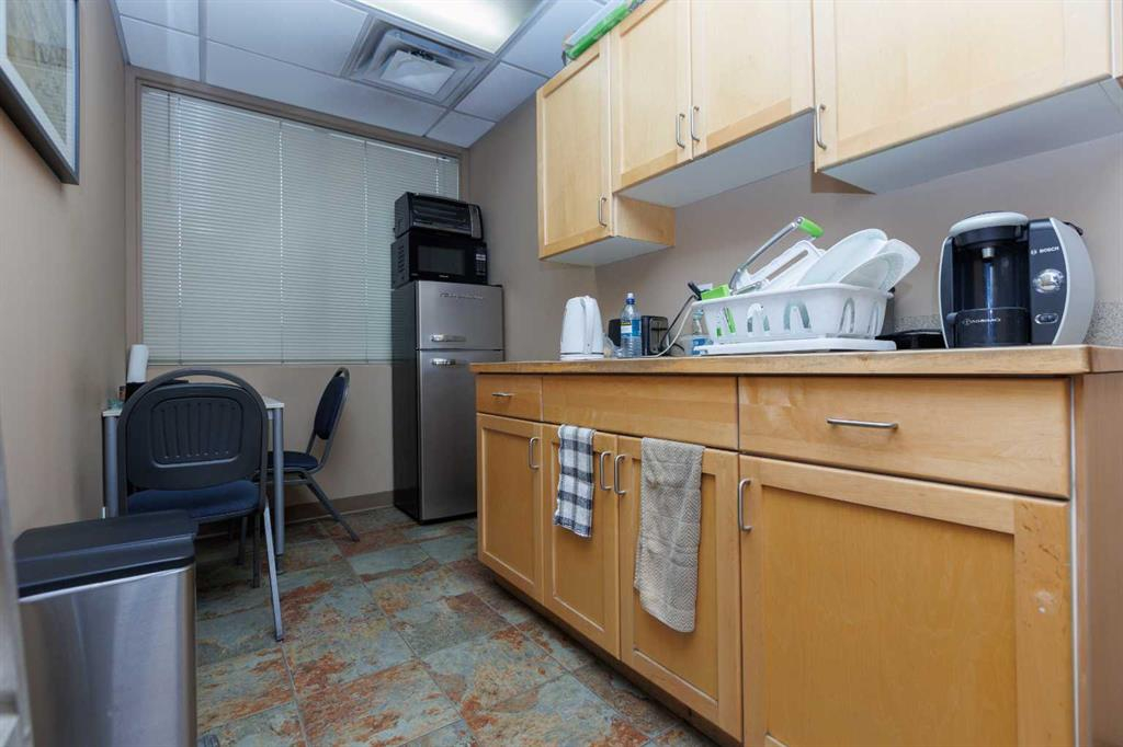 2-8121 49 Avenue Close, Red Deer, Alberta, T4P 2V5 (106436019)