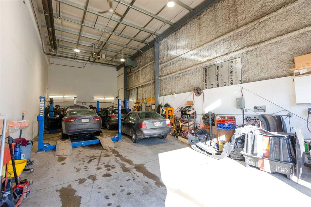 1-8121 49 Avenue Close, Red Deer, Alberta, T4P 2V5 (106436534)