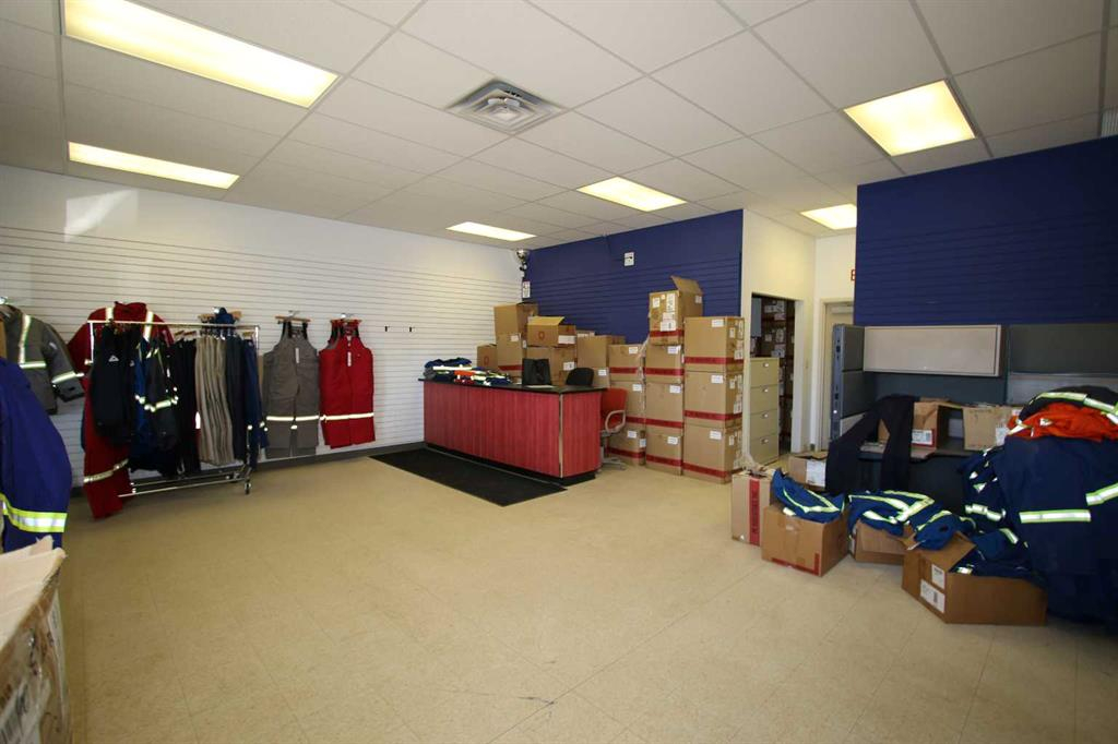 7-7621 Edgar Industrial Drive, Red Deer, Alberta, T4P 3R2 (106456437)