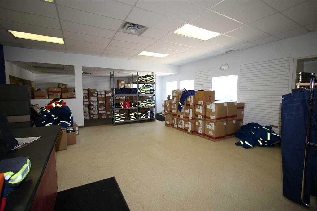 7-7621 Edgar Industrial Drive, Red Deer, Alberta, T4P 3R2 (106456437)